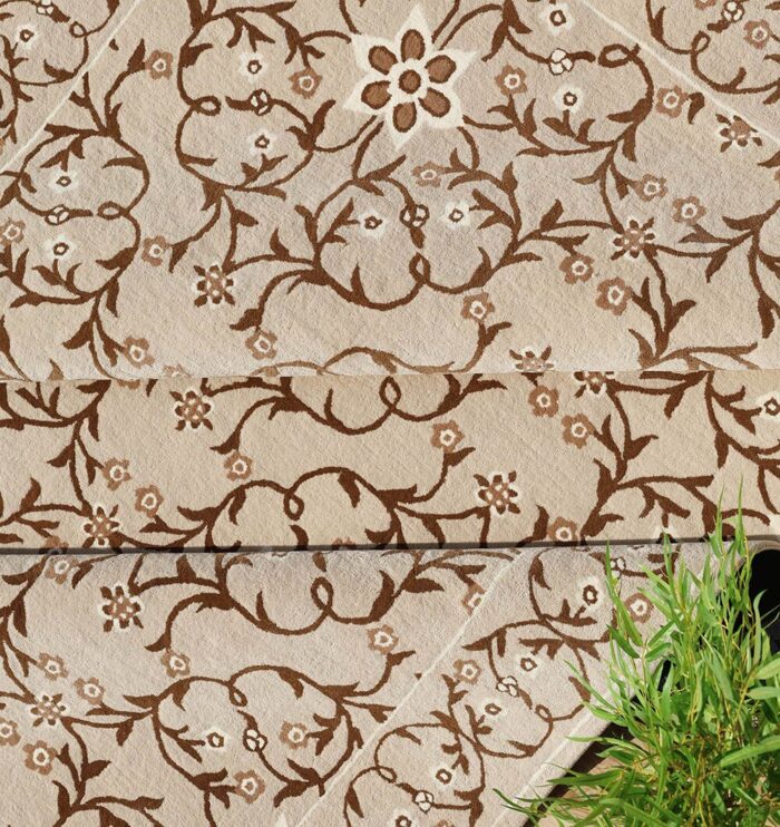 Elegant carpet for living room and bedroom in Dubai with modern design and high-quality finish for stylish home décor.