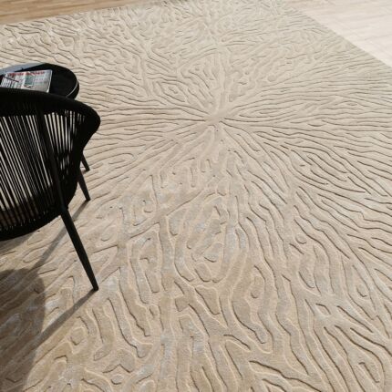 Modern carpet for living room and bedroom, available in Dubai and UAE with a wide collection of rugs and carpets including silk, tufted, and traditional styles.