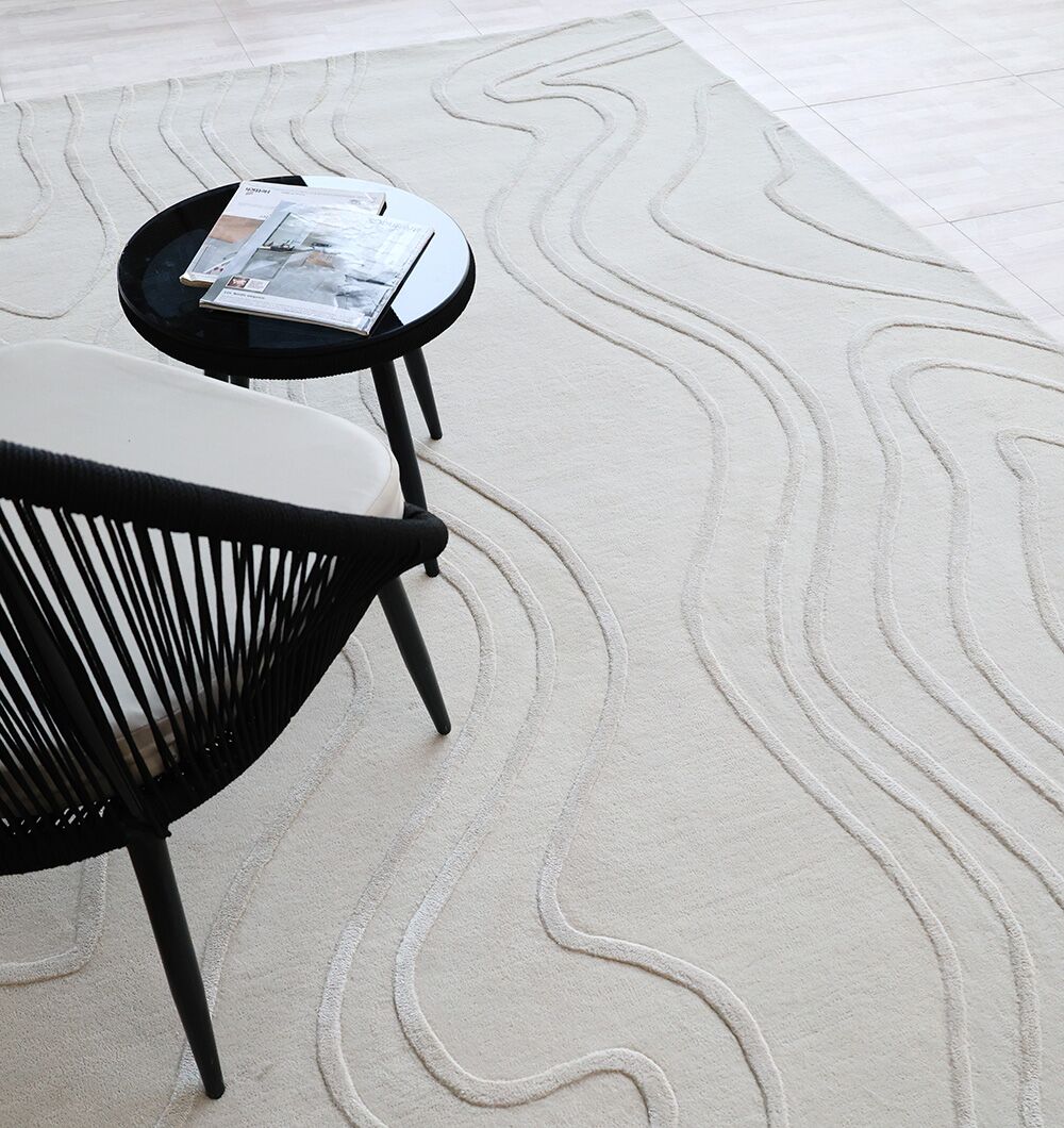 Carpets & Rugs Dubai – Modern Rugs, Silk Carpets, Tufted Rugs and Traditional Designs in UAE Modern carpet and rugs collection in Dubai, including silk carpets, tufted rugs, and traditional rugs for living room and bedroom décor.