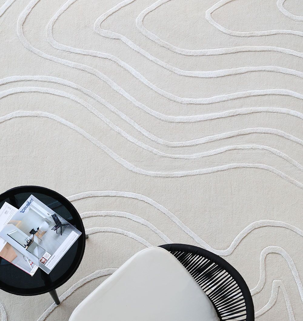 Carpets & Rugs Dubai – Modern Rugs, Silk Carpets, Tufted Rugs and Traditional Designs in UAE Modern carpet and rugs collection in Dubai, including silk carpets, tufted rugs, and traditional rugs for living room and bedroom décor.
