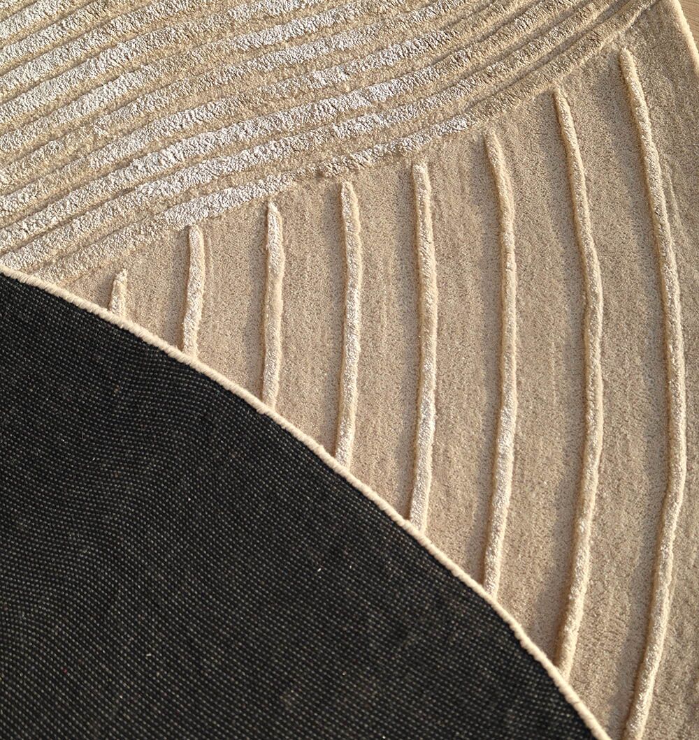 Round Carpets Dubai – Jute Rugs, Modern Carpet Designs & Home Carpets Round jute carpet for living room and bedroom, designed in a modern carpet style to suit home décor in Dubai.