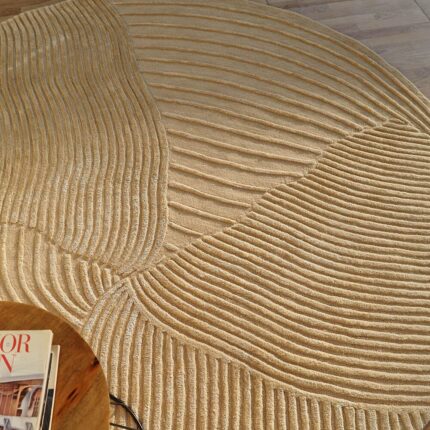 Round jute carpet for living room and bedroom, designed in a modern carpet style to suit home décor in Dubai.
