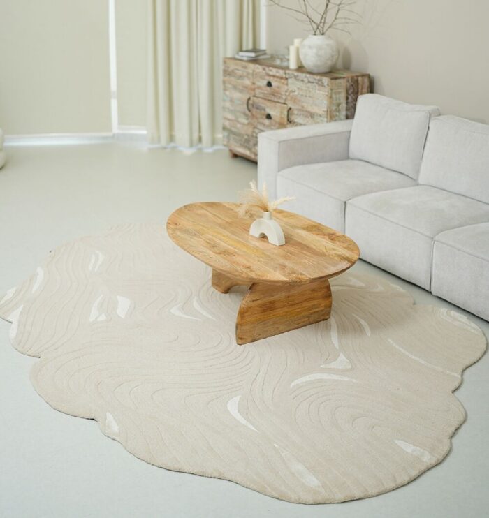 Handmade rugs Dubai including tufted rugs, dining table rugs, and outdoor rugs for stylish home floorings