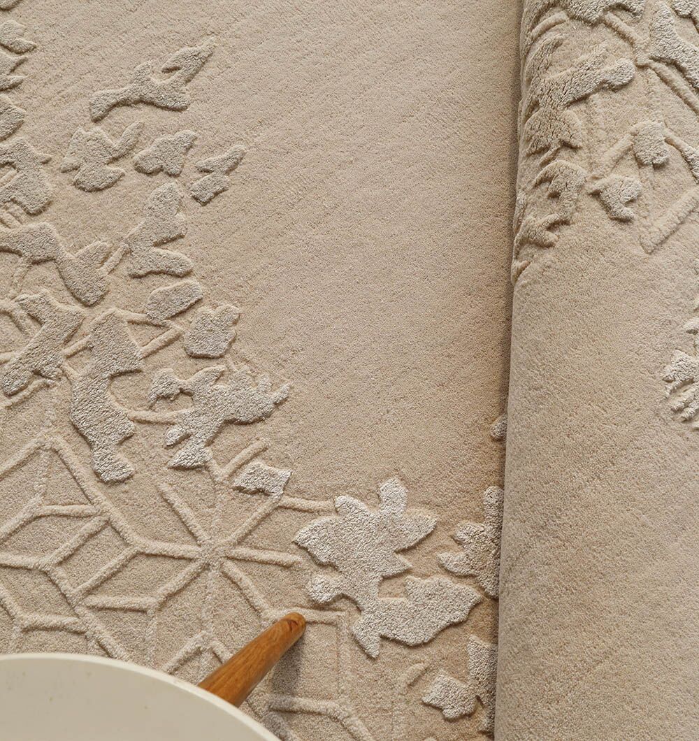 Luxury Carpets Dubai – Modern Carpet Designs for Living Room, Bedroom & Home Décor Elegant carpet for living room and bedroom in Dubai, designed with modern carpet design and high-quality finish for home décor.