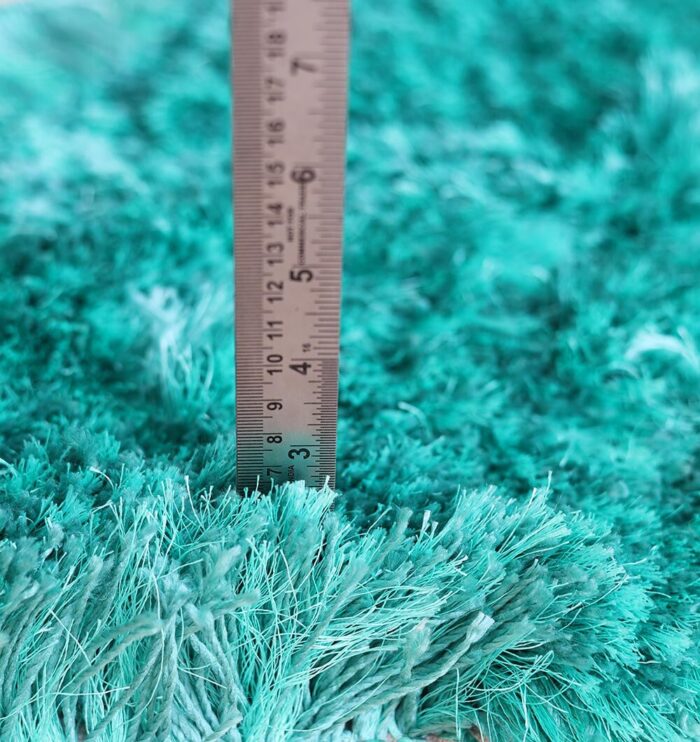 Soft and fluffy carpet for living room and bedroom, designed with modern carpet design and long-lasting comfort for home décor in Dubai.