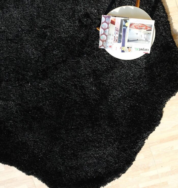 Handmade wool rug with soft white fur shag texture, adding warmth and luxury to living room or bedroom décor in Dubai and across UAE.