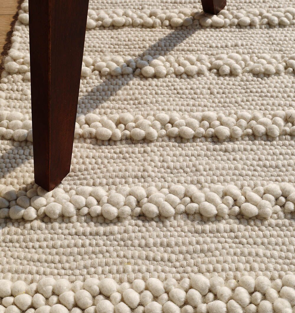 Modern Carpets Dubai – Fluffy & Stylish Rugs for Living Rooms, Bedrooms & More Fluffy living room carpet with modern design, soft texture, and durable finish, perfect for homes in Dubai including bedrooms, sitting rooms, and outdoor areas.