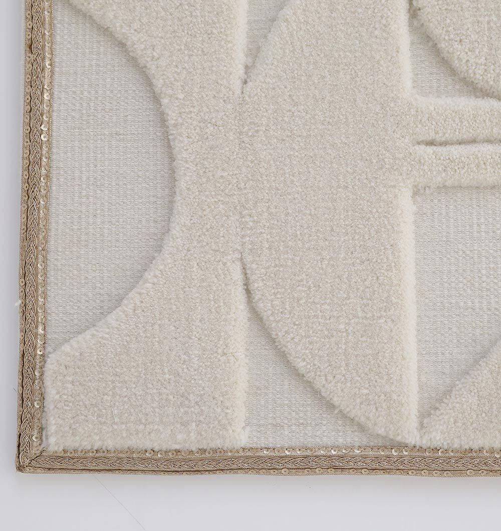 Wall Hanging Decor UAE | Decorative Wall Frames Fabric Wall Hangings and Wall Art Dubai Modern wall art Dubai and decorative wall frames for elegant home arts and wall decor UAE