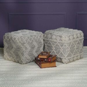 Modern carpet and rugs collection in Dubai UAE, including bedroom rugs, tufted rugs, runner rugs, and traditional rugs for sale.