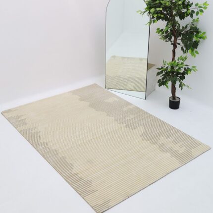 Luxury handmade rug Dubai – best tufted carpet for stylish living room and bedroom flooring.