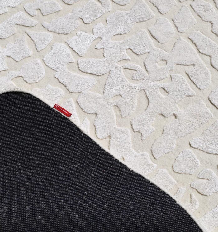 Luxury handmade rugs from Ramsha Home رمشا المنزل for elegant living and bedroom décor