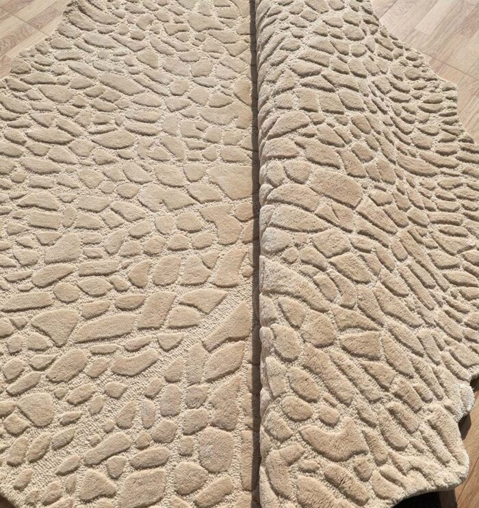 Handmade rugs from Ramsha Home رمشا المنزل designed for stylish living room and bedroom décor