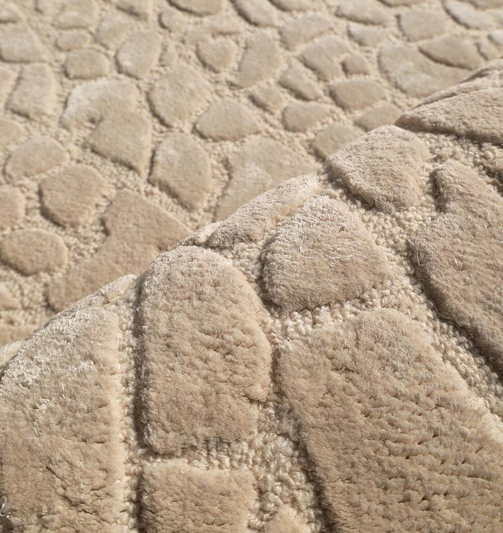 Handmade Rugs – Elegant Ramsha Carpet Creations Handmade rugs from Ramsha Home رمشا المنزل designed for stylish living room and bedroom décor