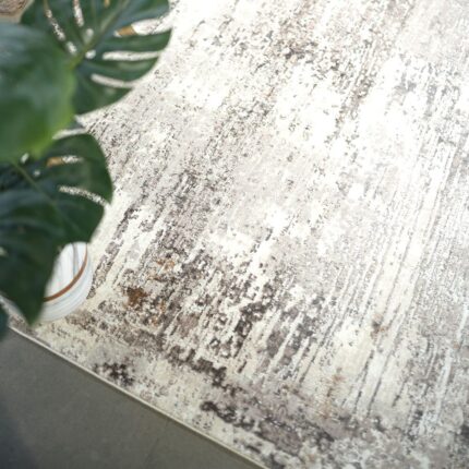 Luxurious Turkish polyester rug, washable and versatile, suitable for indoor and outdoor use, perfect living room carpet, bedroom rugs, and modern home décor in UAE.
