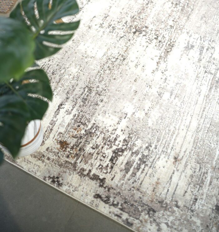 Luxurious Turkish polyester rug, washable and versatile, suitable for indoor and outdoor use, perfect living room carpet, bedroom rugs, and modern home décor in UAE.