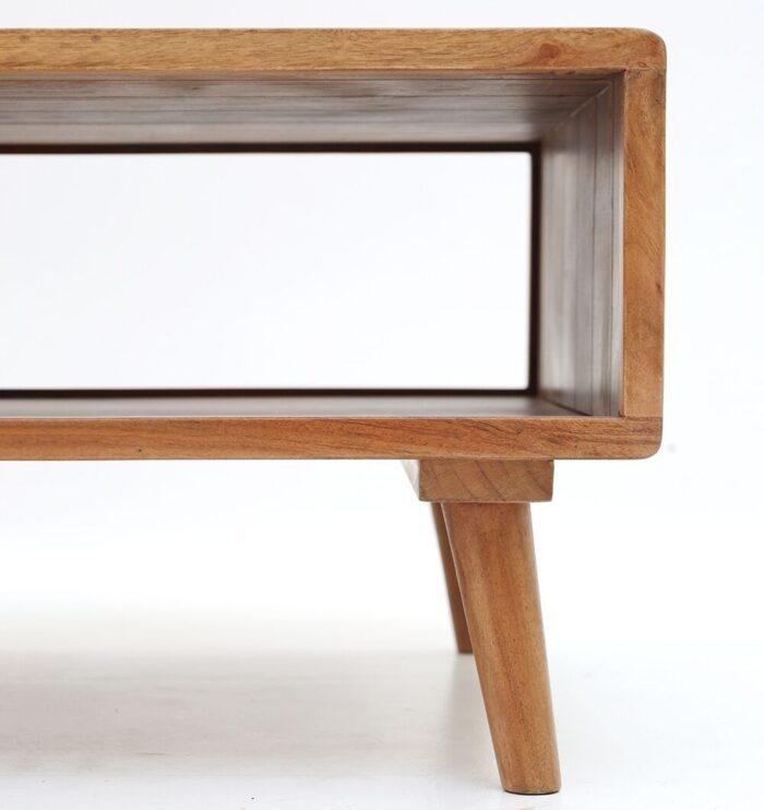 Modern center table by Ramsha Home رمشا المنزل – luxury home furniture Dubai