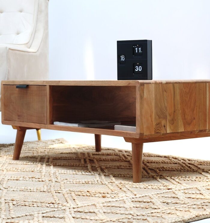 Modern center table by Ramsha Home رمشا المنزل – luxury home furniture Dubai