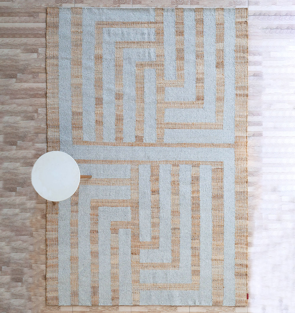 Carpets & Rugs Dubai – Buy Modern Rugs, Tufted Rugs, Silk Carpets & Traditional Rugs Online in UAE Luxury carpet and rugs collection in Dubai, including modern rugs, tufted rugs, silk carpets, and traditional rugs for living rooms and bedrooms.