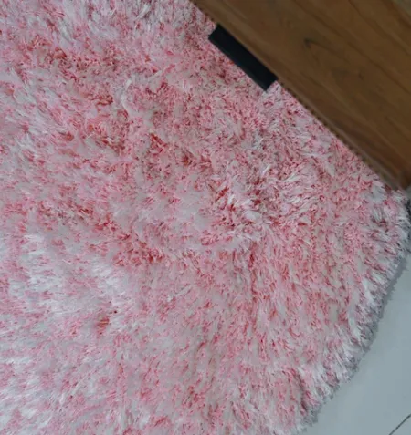 Light Pink Color Home Decor Round Shaggy Rug SG 02 Light pink round shaggy rug under table adding soft and cozy decor