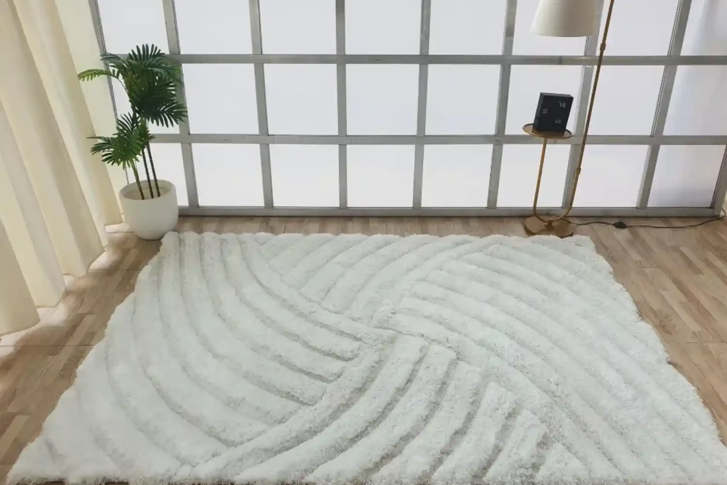 White Shaggy Rug in Interior – Best Shaggy Rugs at Ramsha Home Online White shaggy rug in modern interior adding softness and cozy style