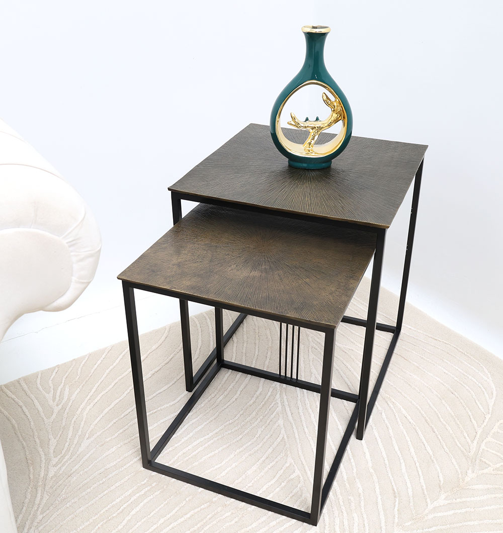 GH-078 A 3 Modern Two-Tier Side Tables – Natural & Silver Powder Finish with Black Iron Base GH-078-A - الصورة 1